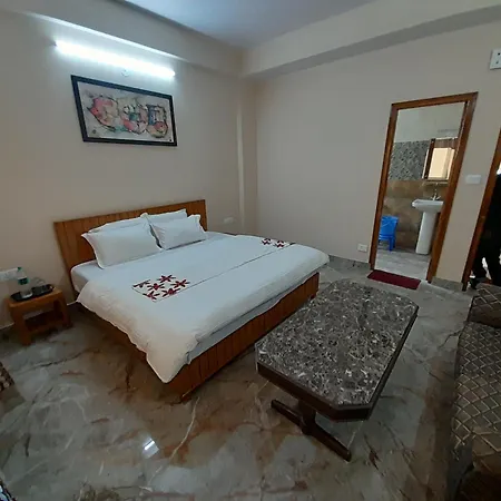 Mountain And Peace Apartment Shimla Exterior photo